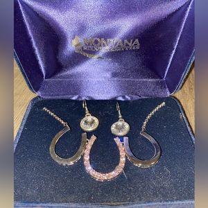 Montana Silversmiths horseshoe necklace and earring combo!